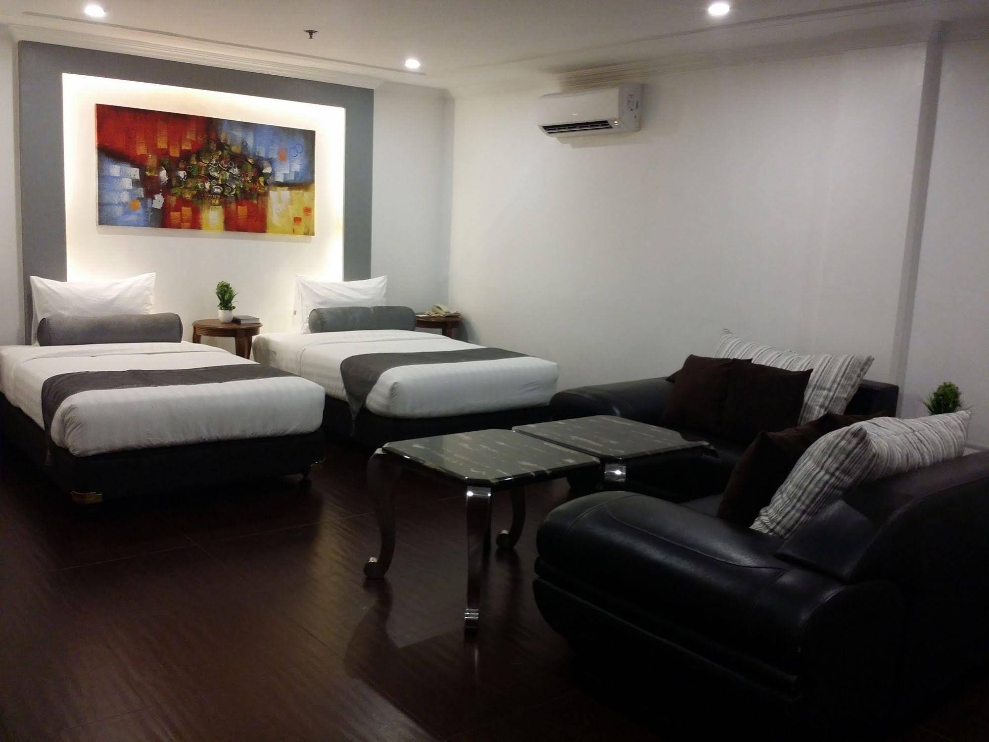 Sunlight Guest Hotel Sta Rosa Laguna