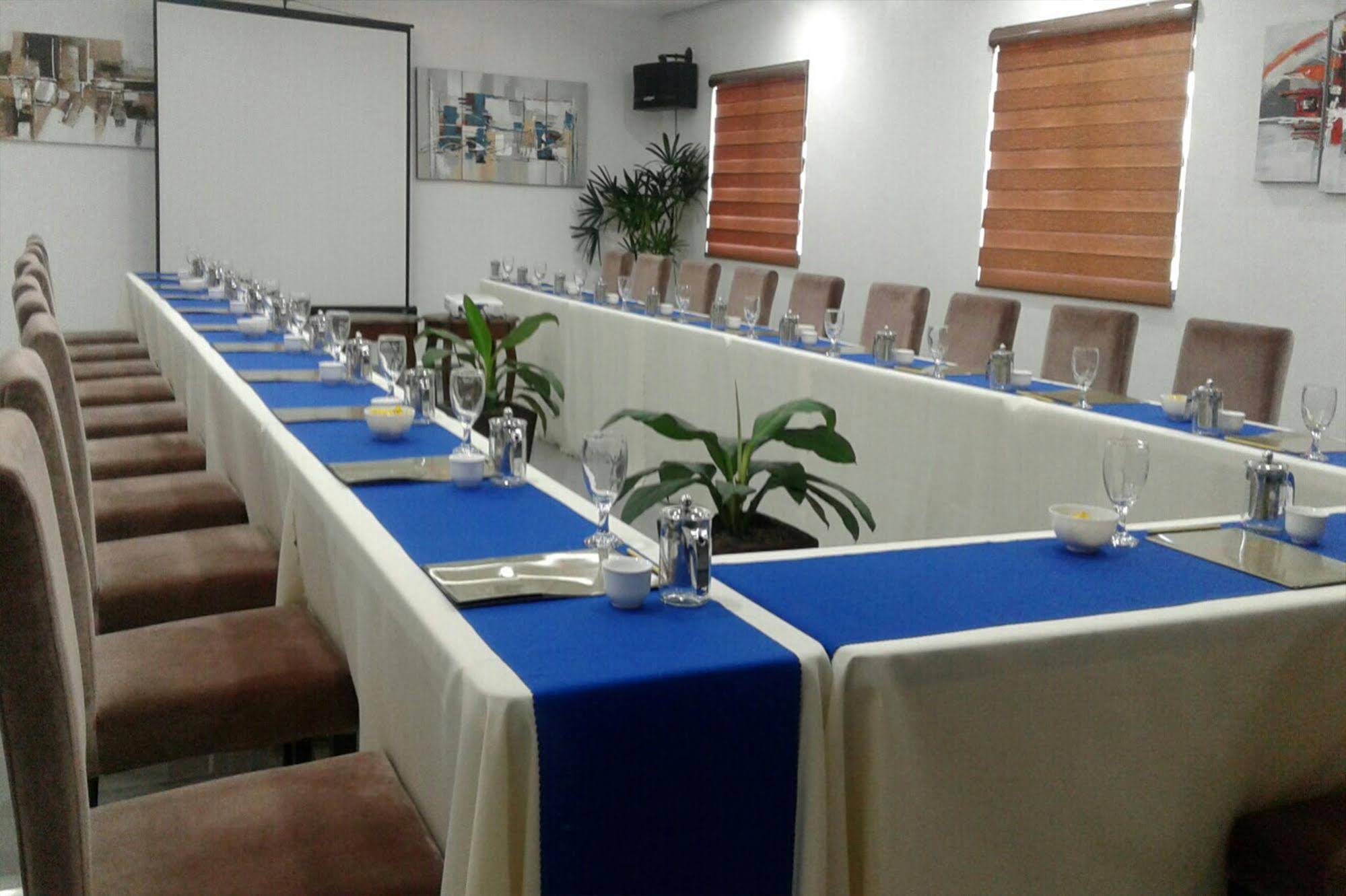 Sunlight Guest Hotel Sta Rosa Laguna