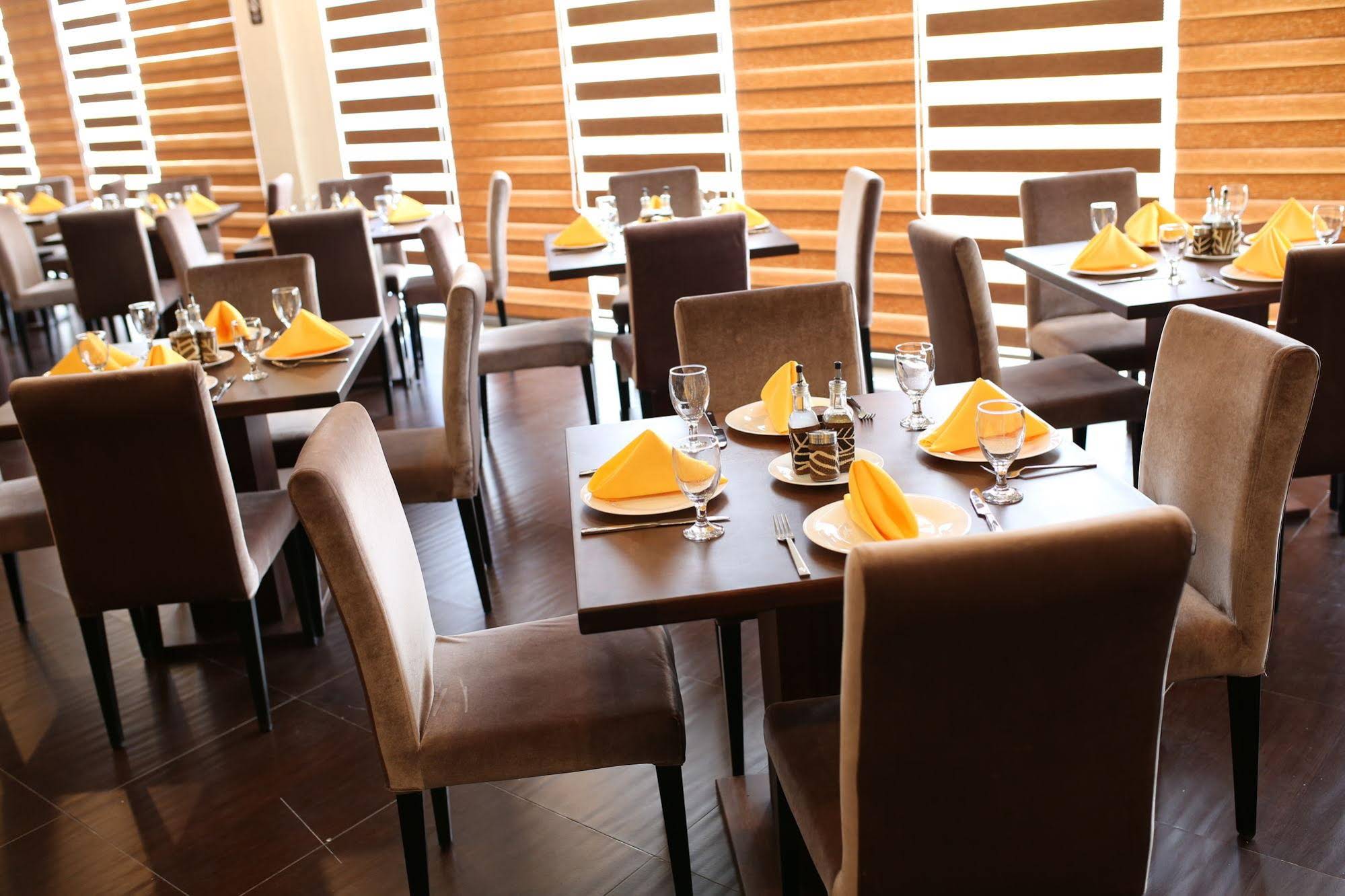 Sunlight Guest Hotel Sta Rosa Laguna