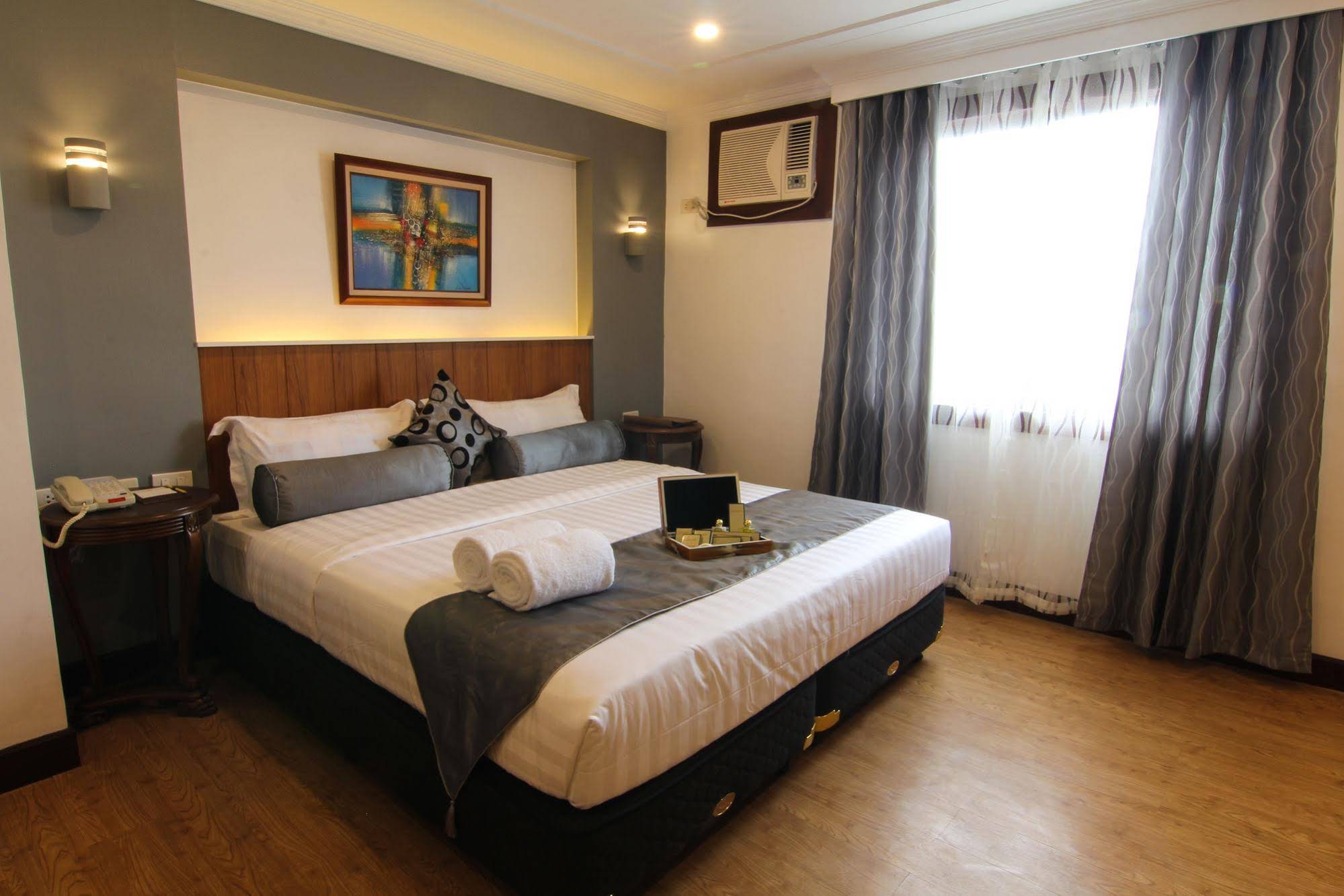 Sunlight Guest Hotel Sta Rosa Laguna
