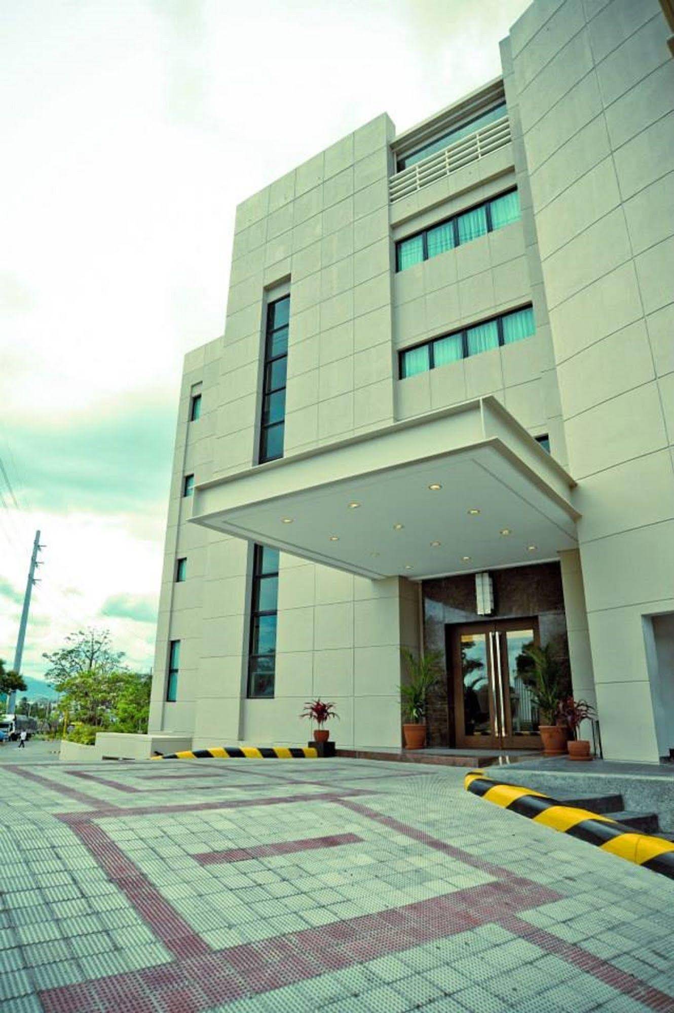 Santomas Suites