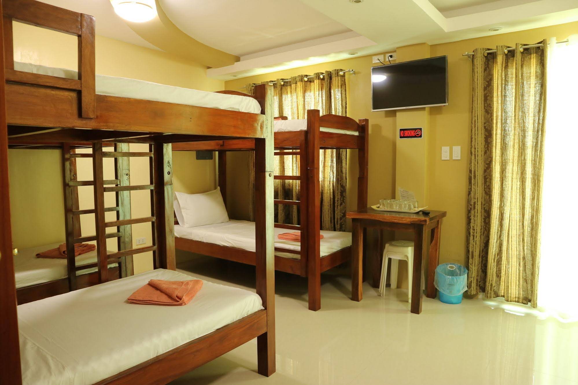 EA Apartelle Metro Vigan
