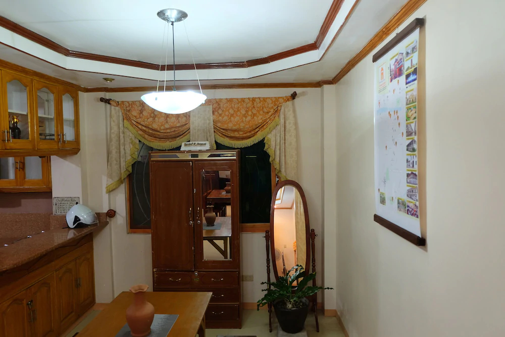 The Orange House - Vigan Villa