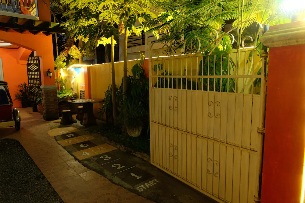 The Orange House - Vigan Villa