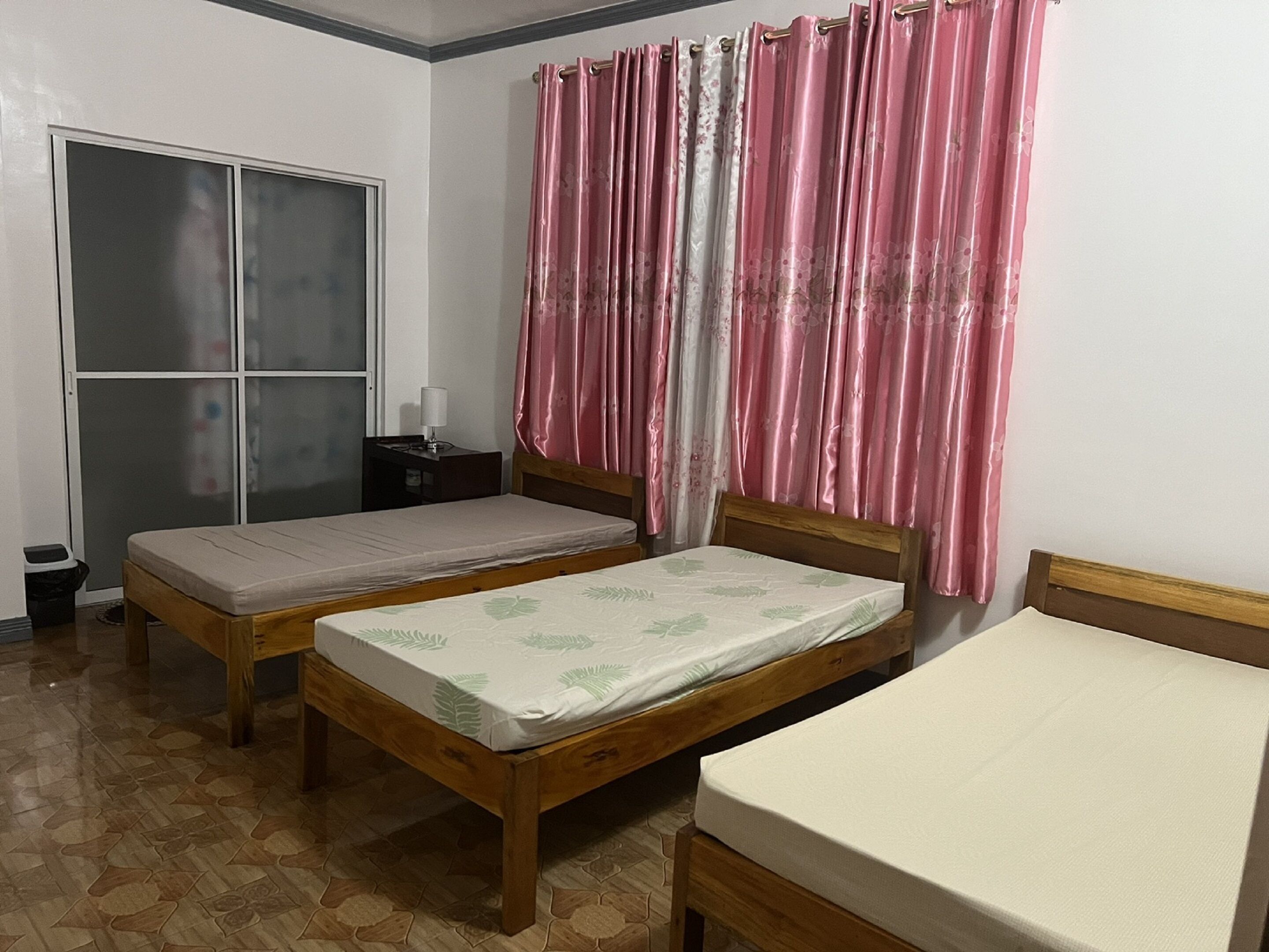 RedDoorz @ Lao Singuan Homestay