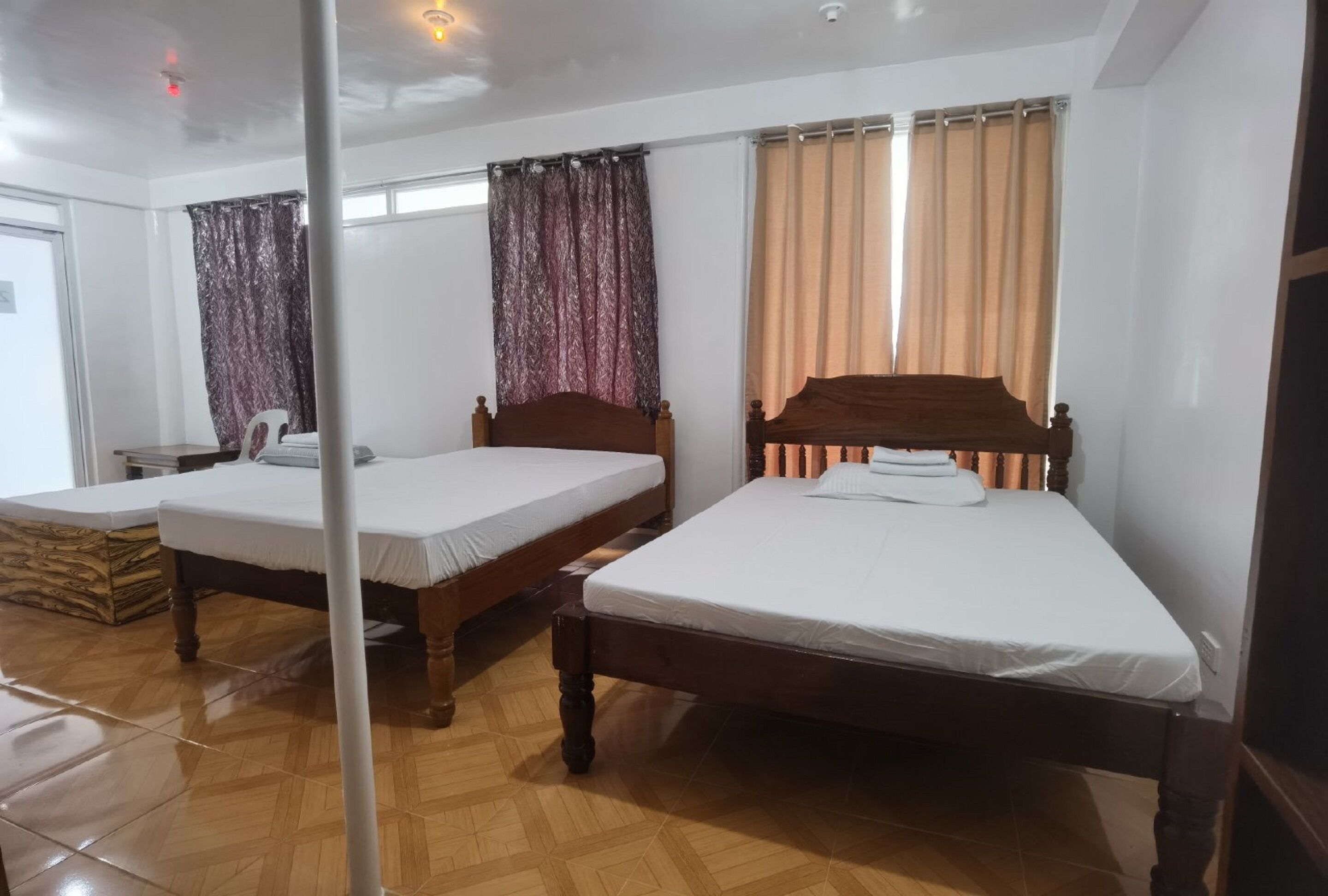 RedDoorz @ Lao Singuan Homestay