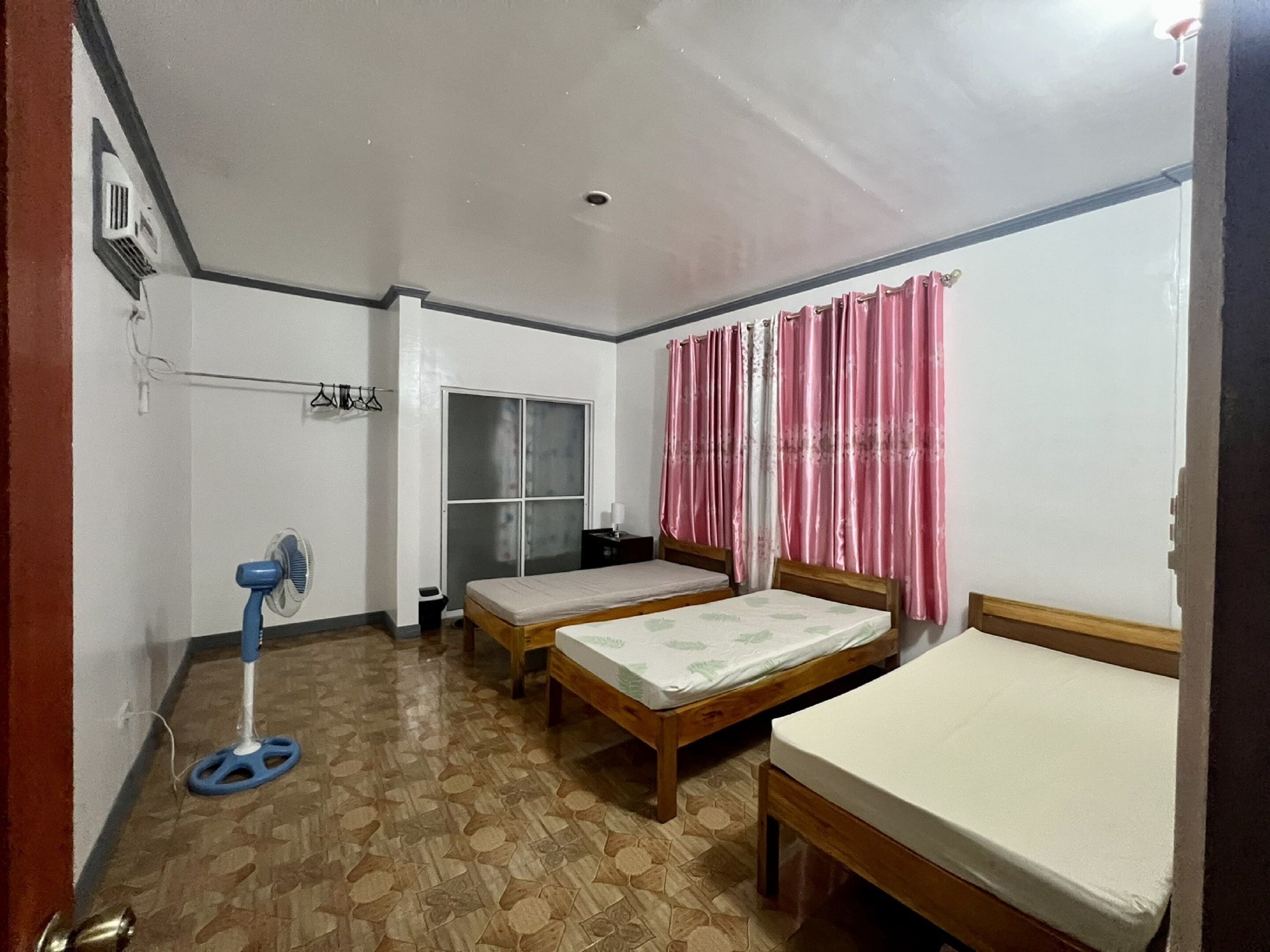 RedDoorz @ Lao Singuan Homestay