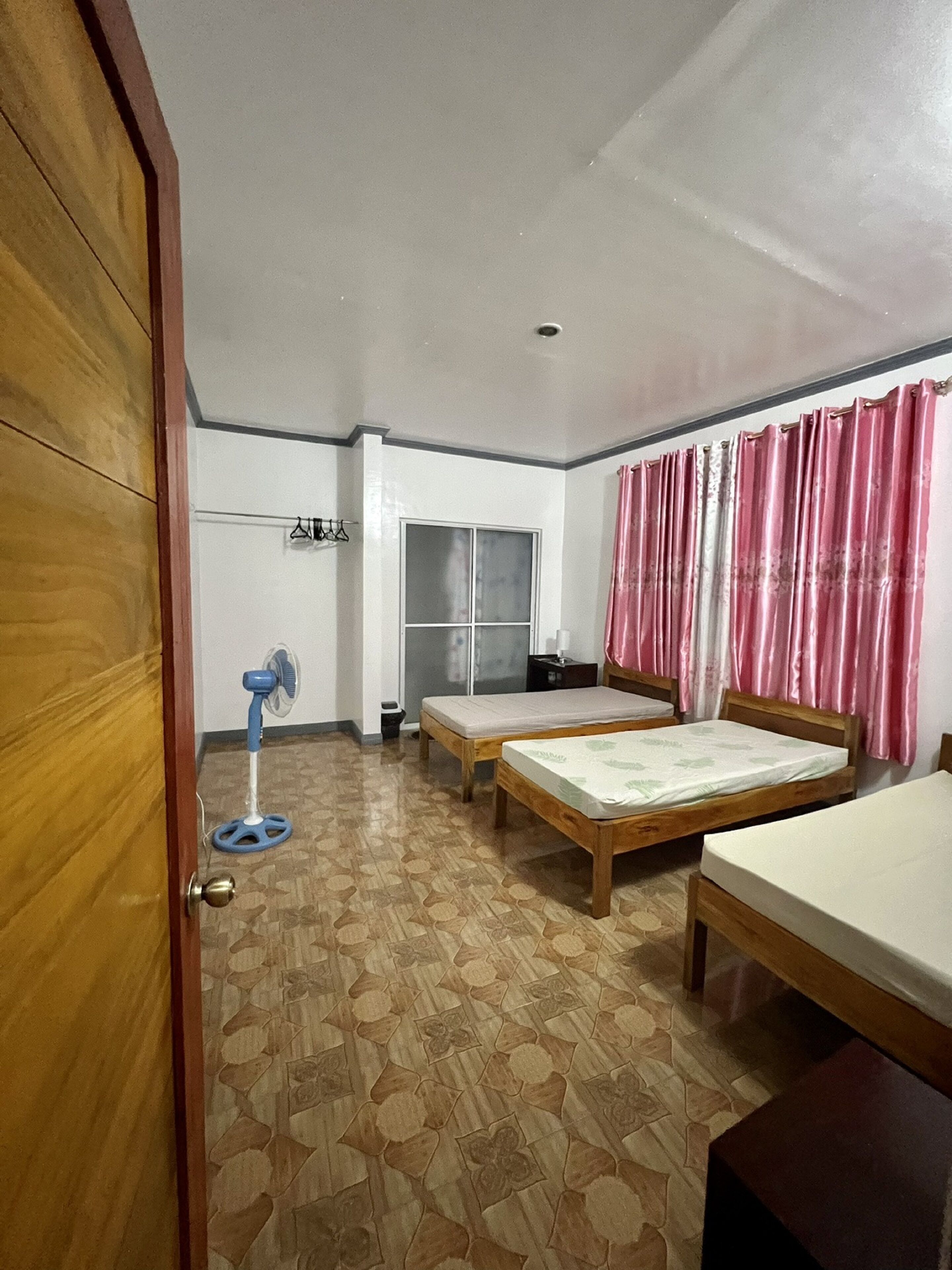 RedDoorz @ Lao Singuan Homestay