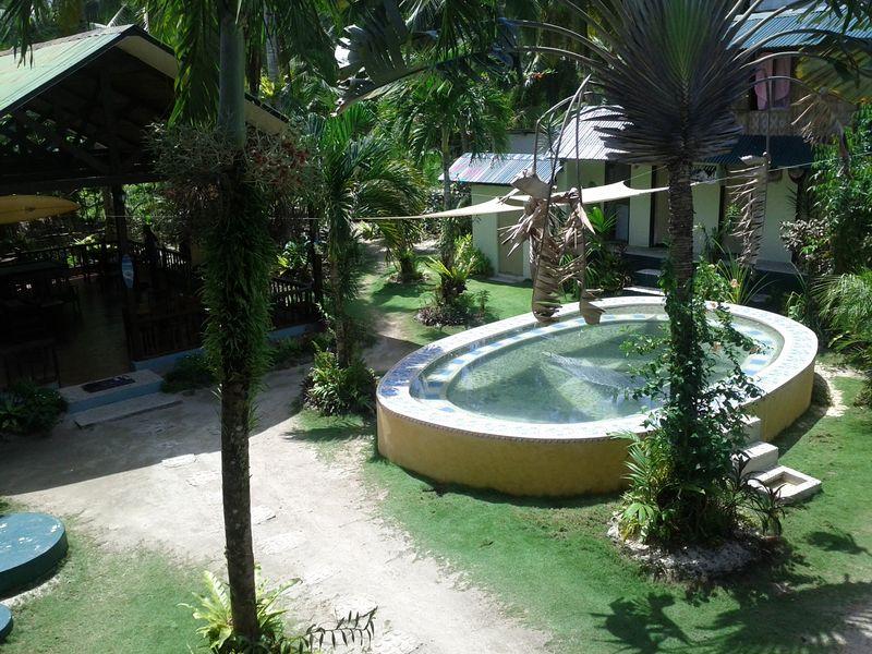 Point 303 Cloud 9 Resort