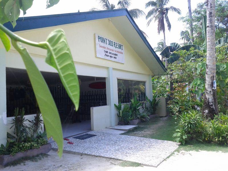 Point 303 Cloud 9 Resort
