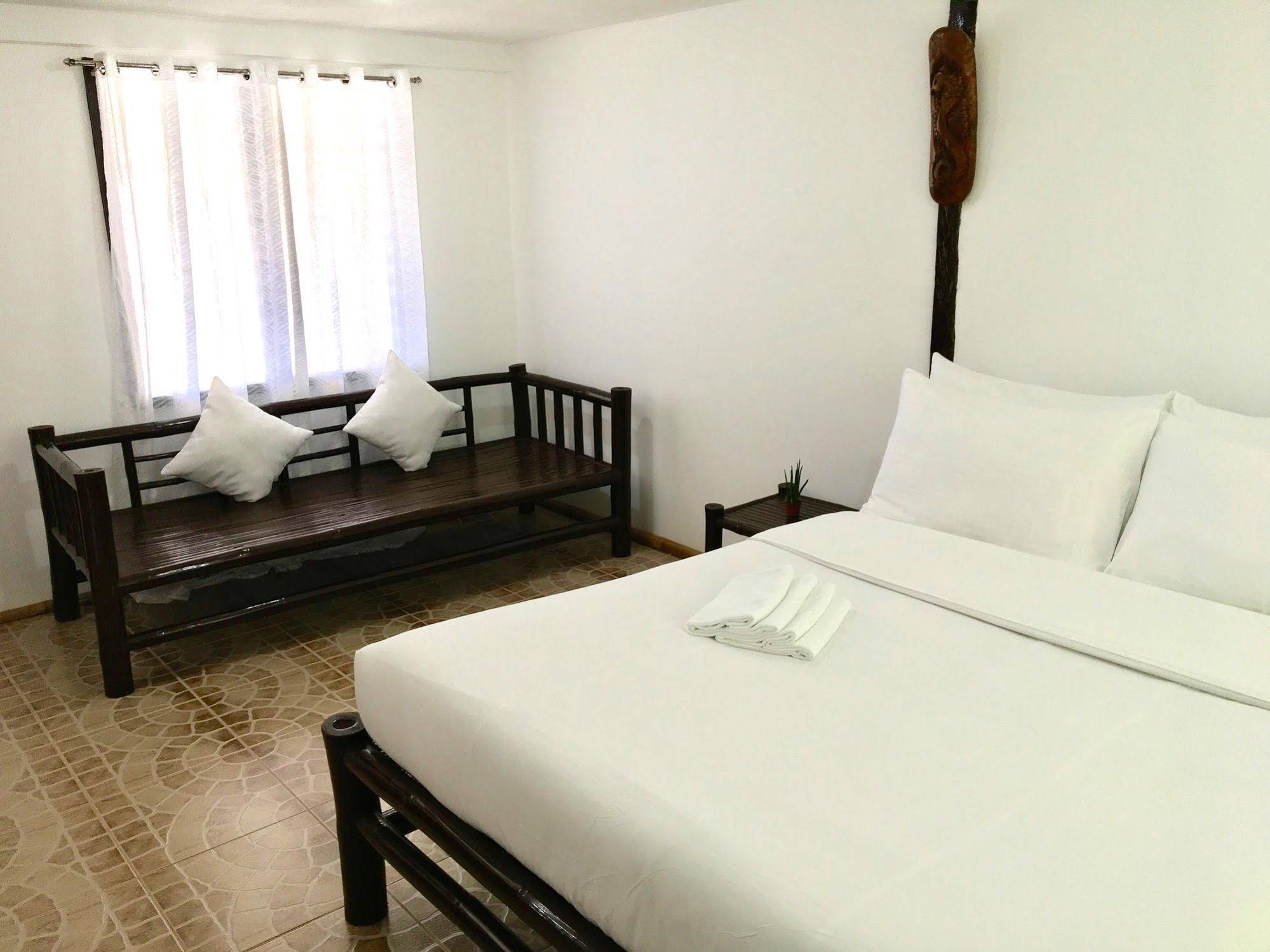 Cove Paradise Beach & Dive Resort