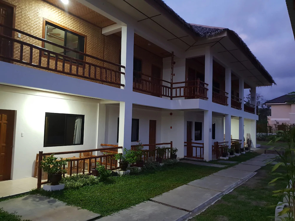 Villa Maria Luisa Beach Resort