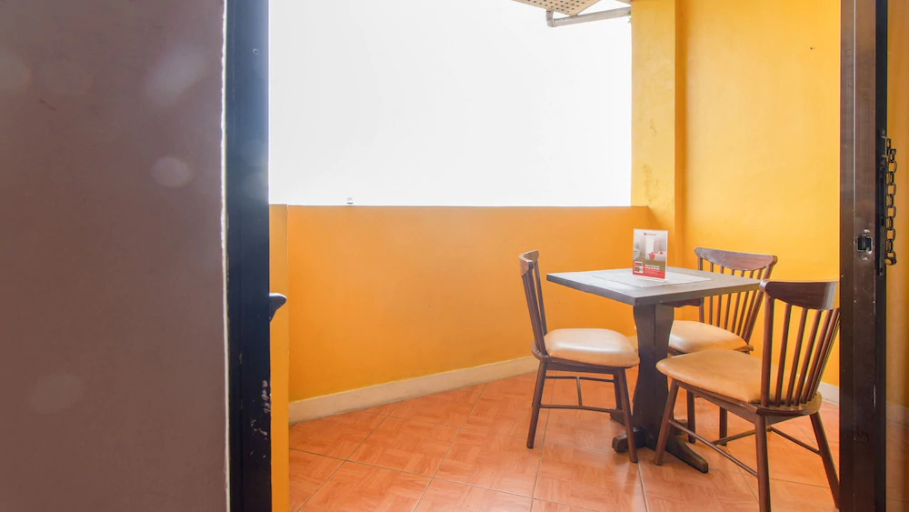 The Charm Bed and Breakfast by RedDoorz