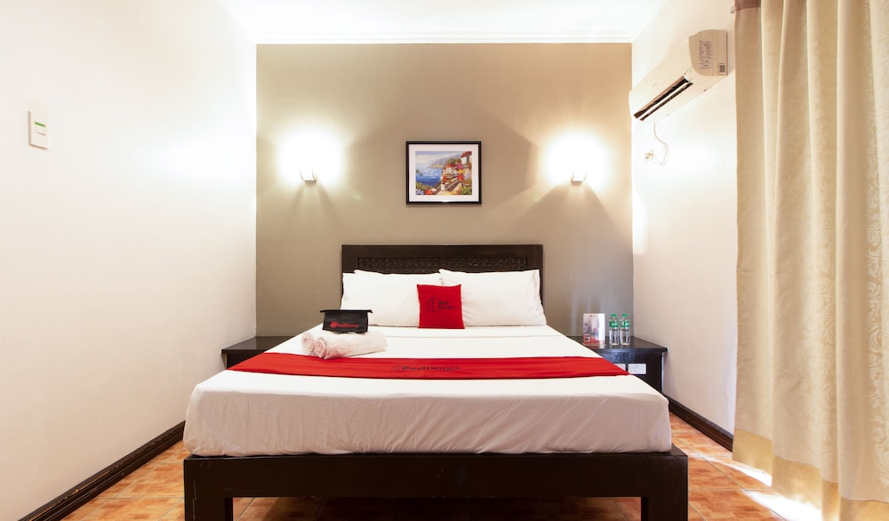 The Charm Bed and Breakfast by RedDoorz