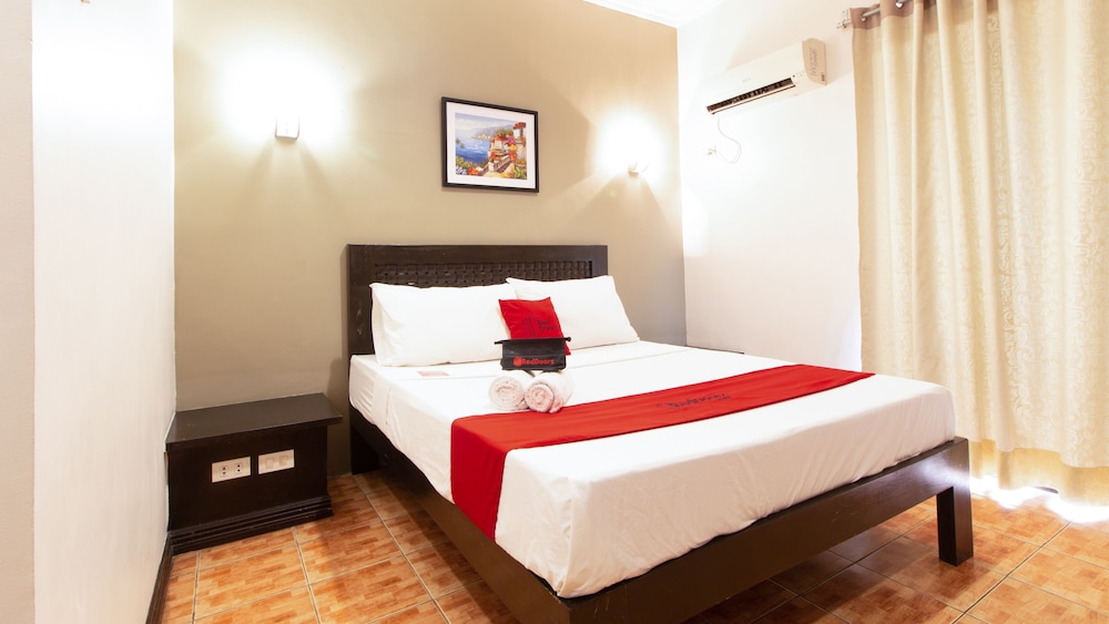 The Charm Bed and Breakfast by RedDoorz