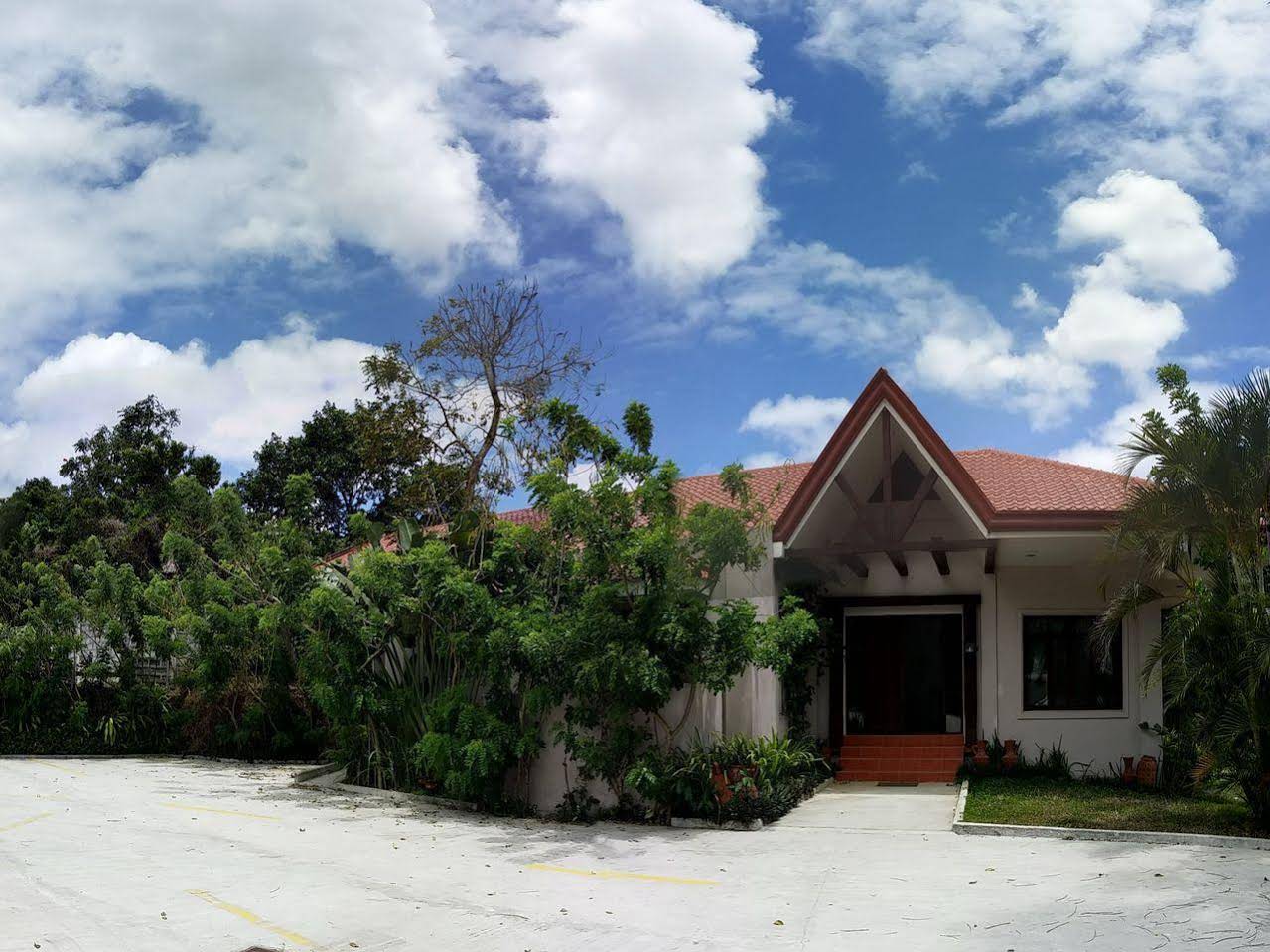 The Hills at Silang