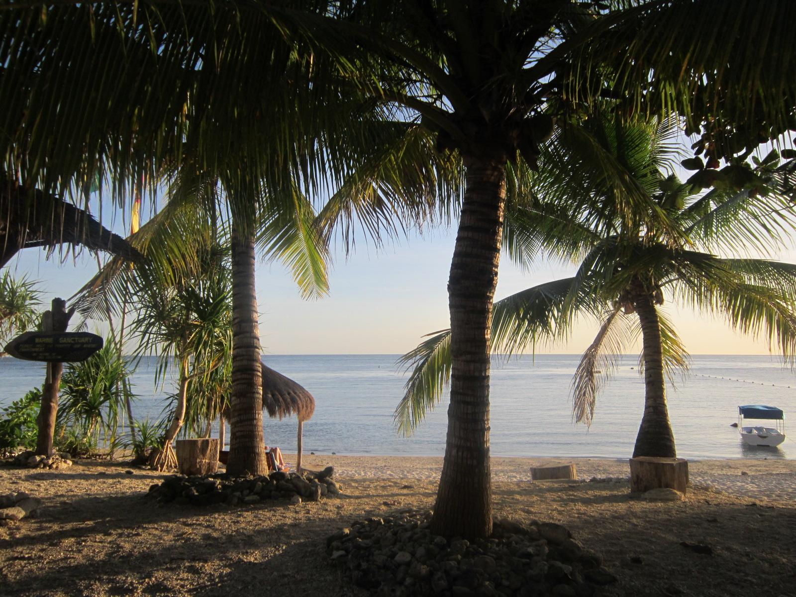 Coco Grove Beach Resort