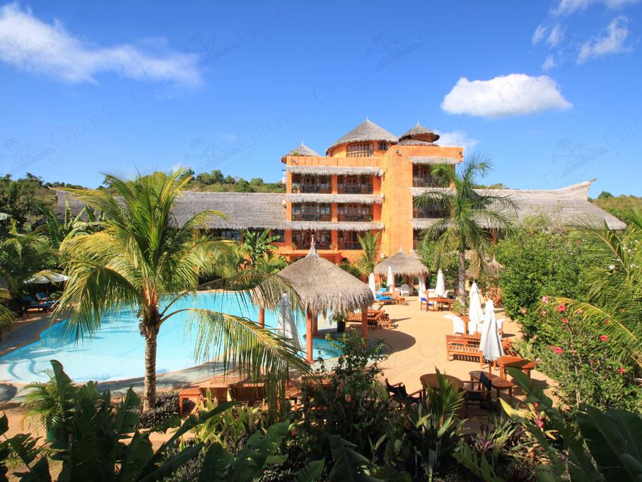 Coco Grove Beach Resort
