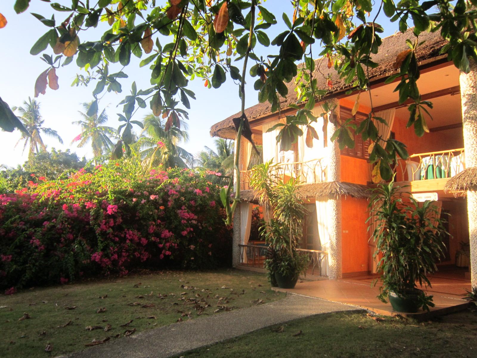 Coco Grove Beach Resort