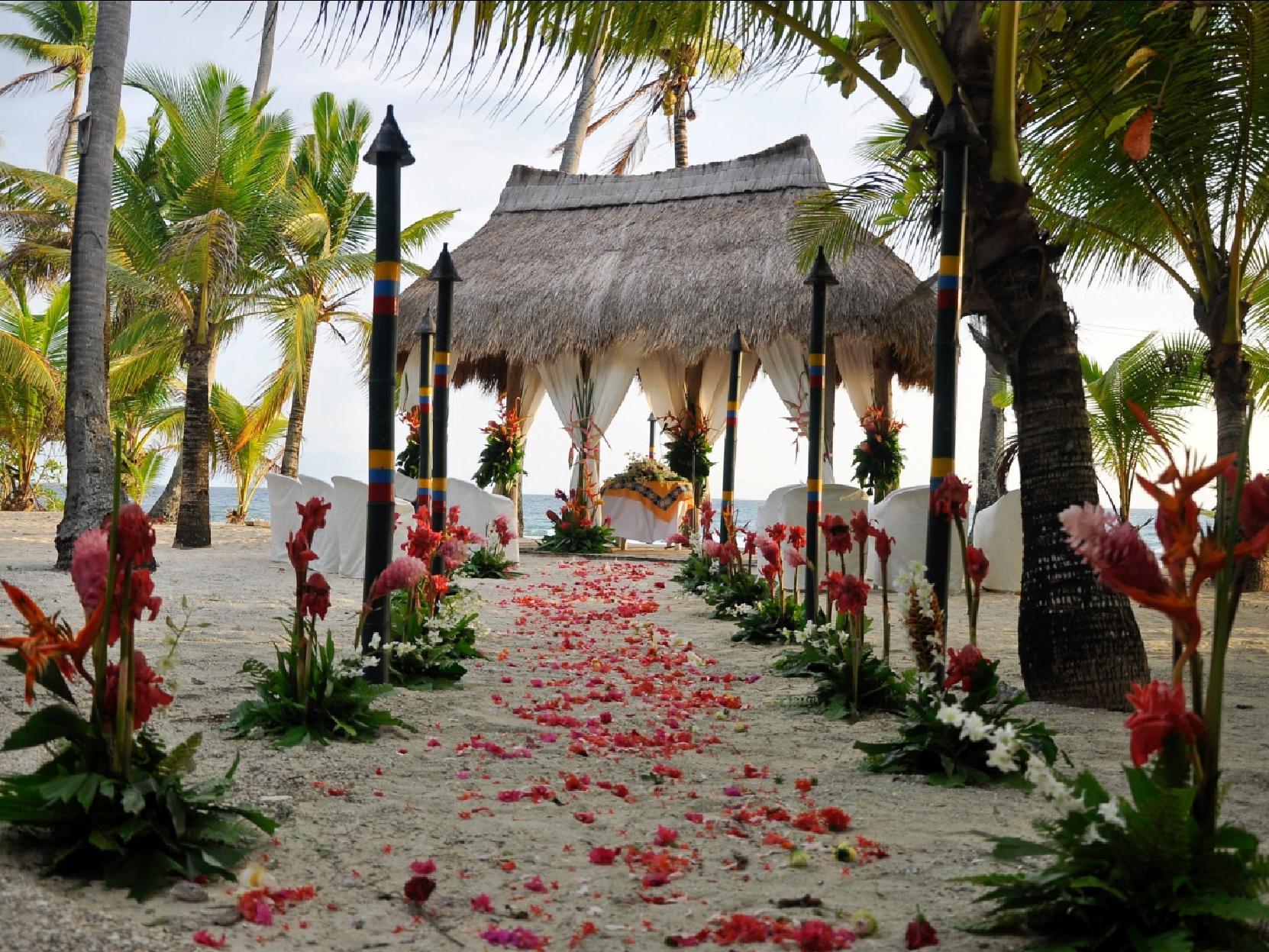 Coco Grove Beach Resort