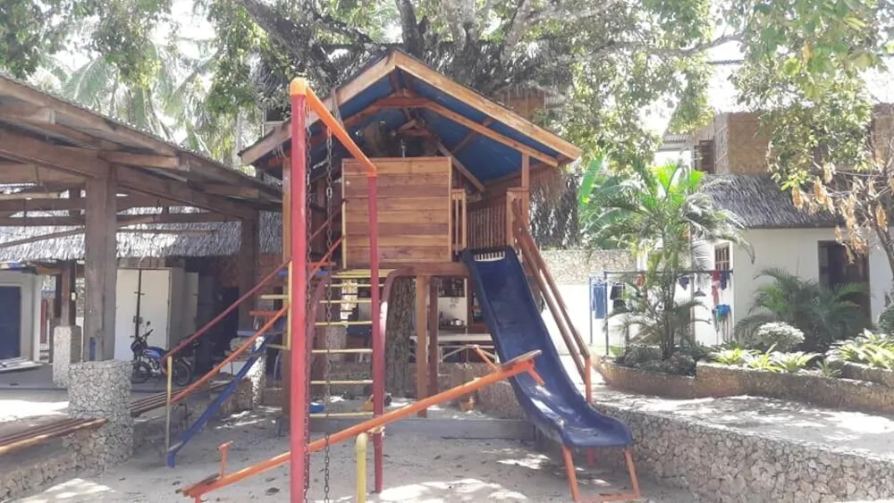 Rainbow Bay Beach & Dive Resort