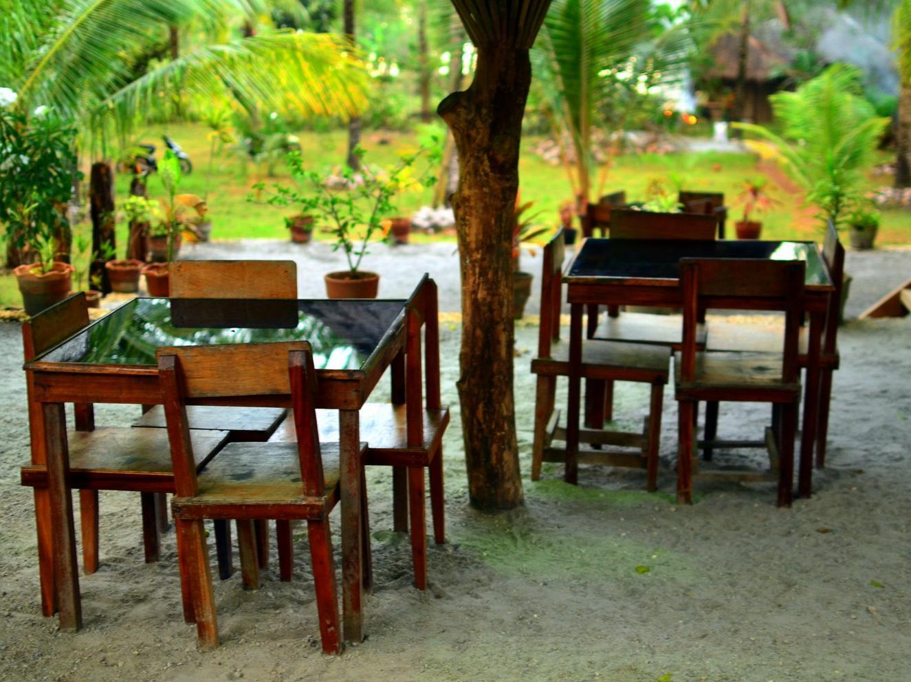 Toris Backpackers Paradise