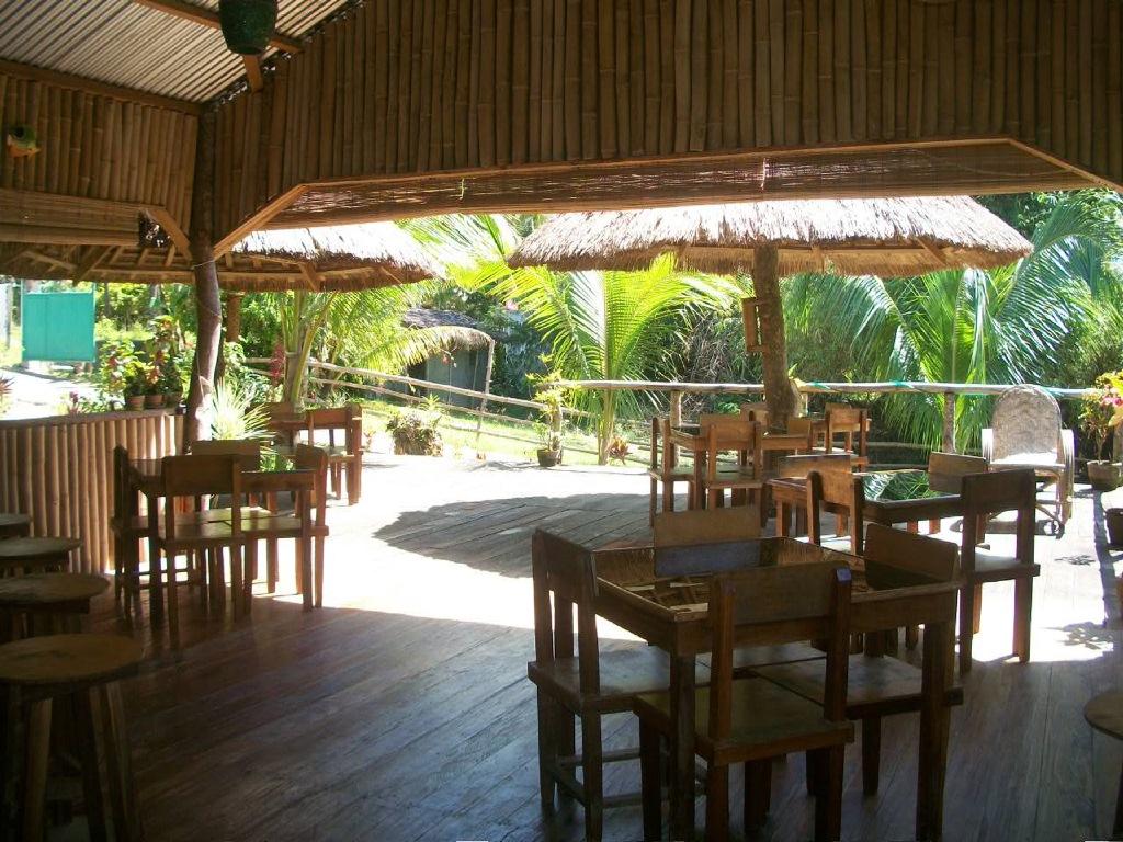 Toris Backpackers Paradise