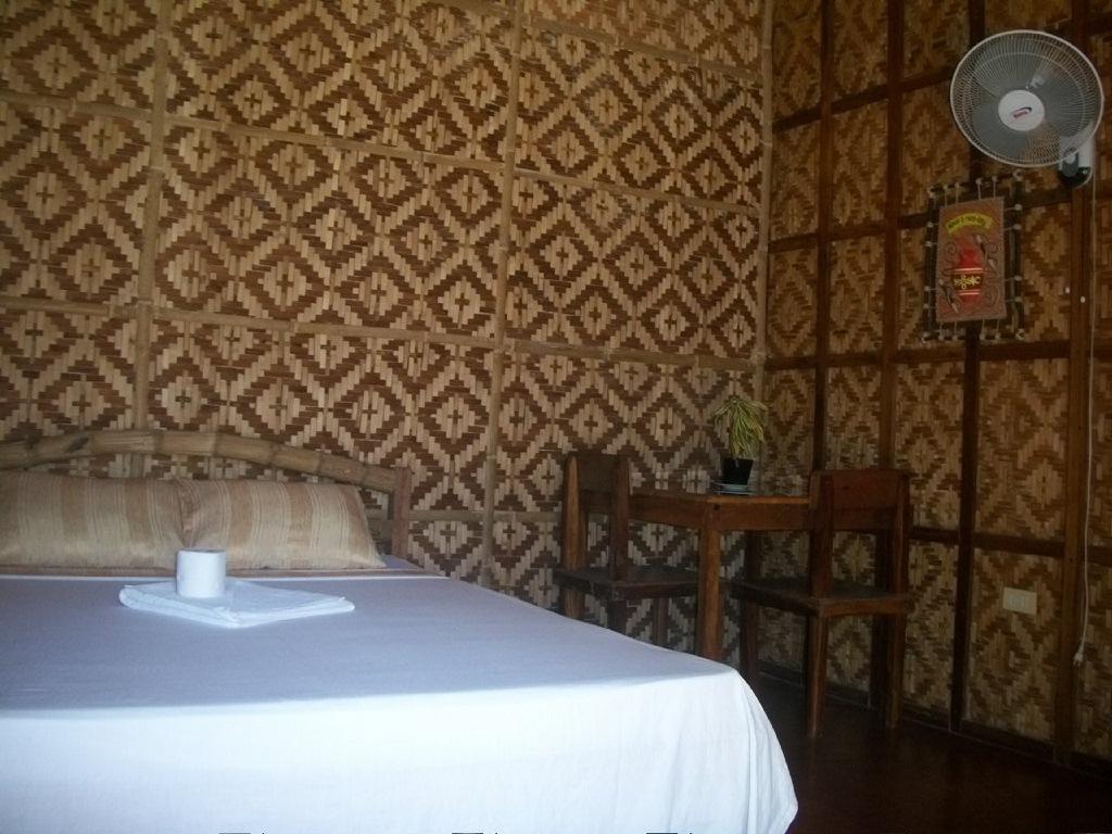 Toris Backpackers Paradise