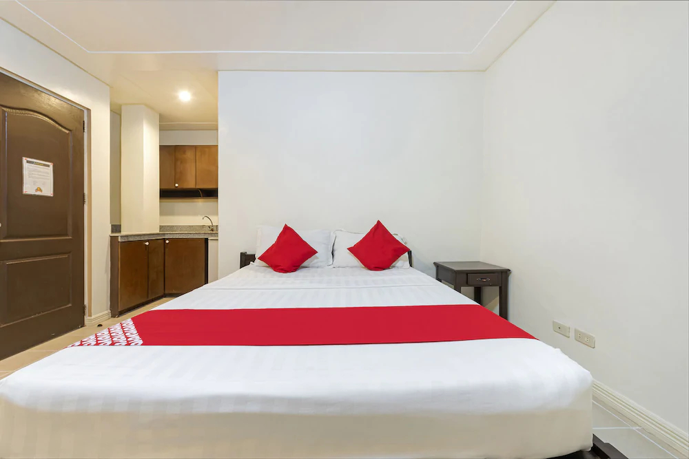 Paradise Hotel by OYO Rooms