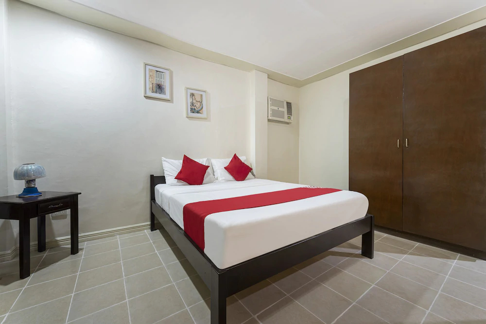 Paradise Hotel by OYO Rooms