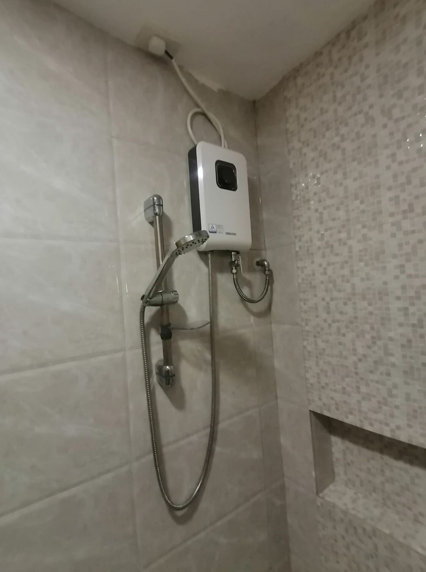 Tri A's Building by Oyo Rooms