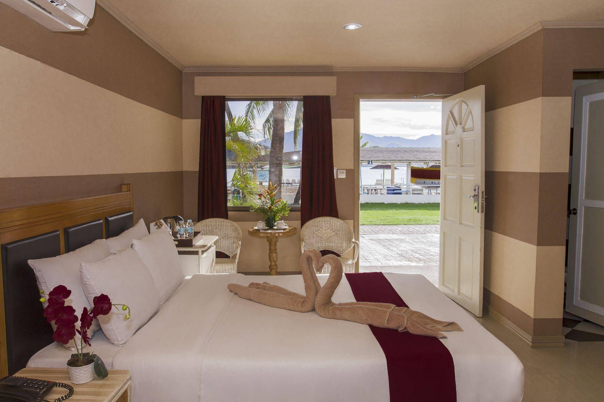 Whiterock Beach Hotel and Waterpark
