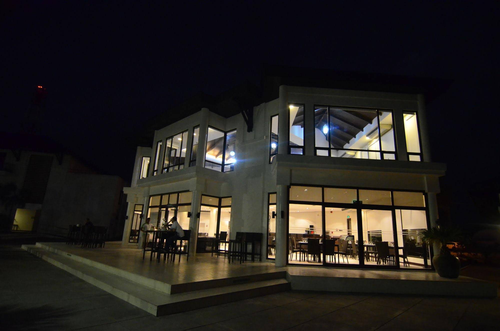 Hotel Kamana Sactuary Resort and Spa