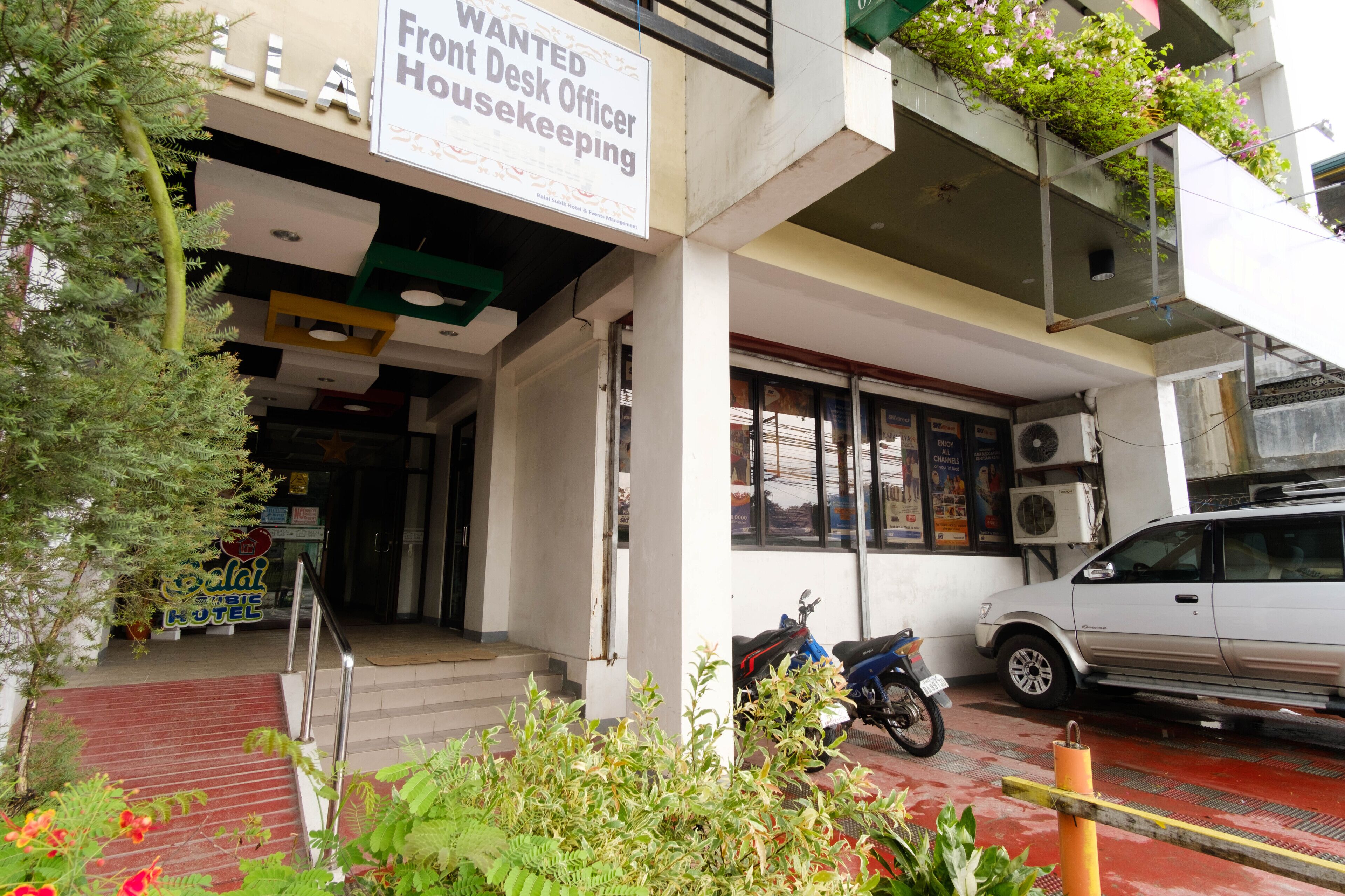 RedDoorz Near Waltermart Subic