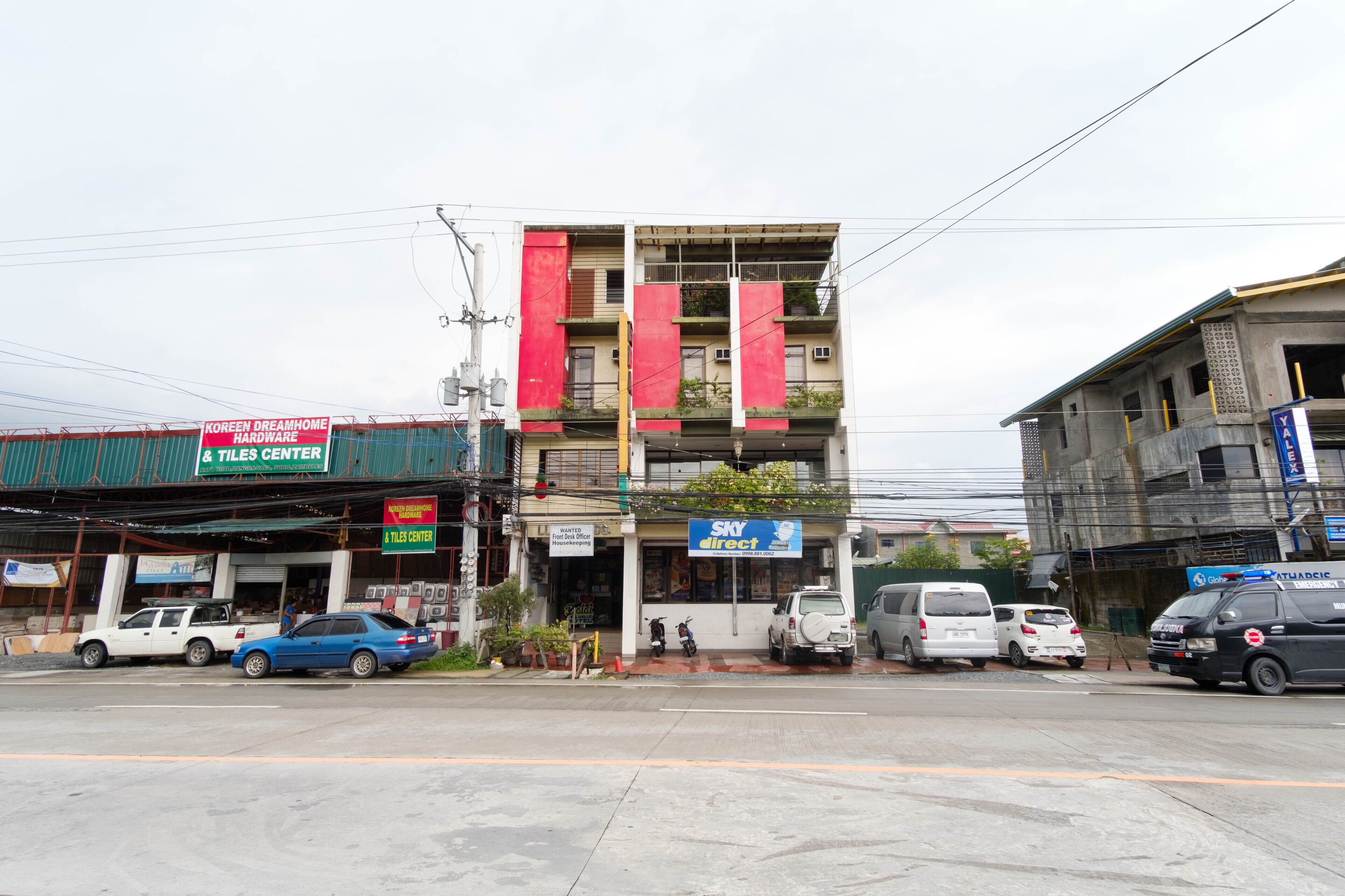 RedDoorz Near Waltermart Subic