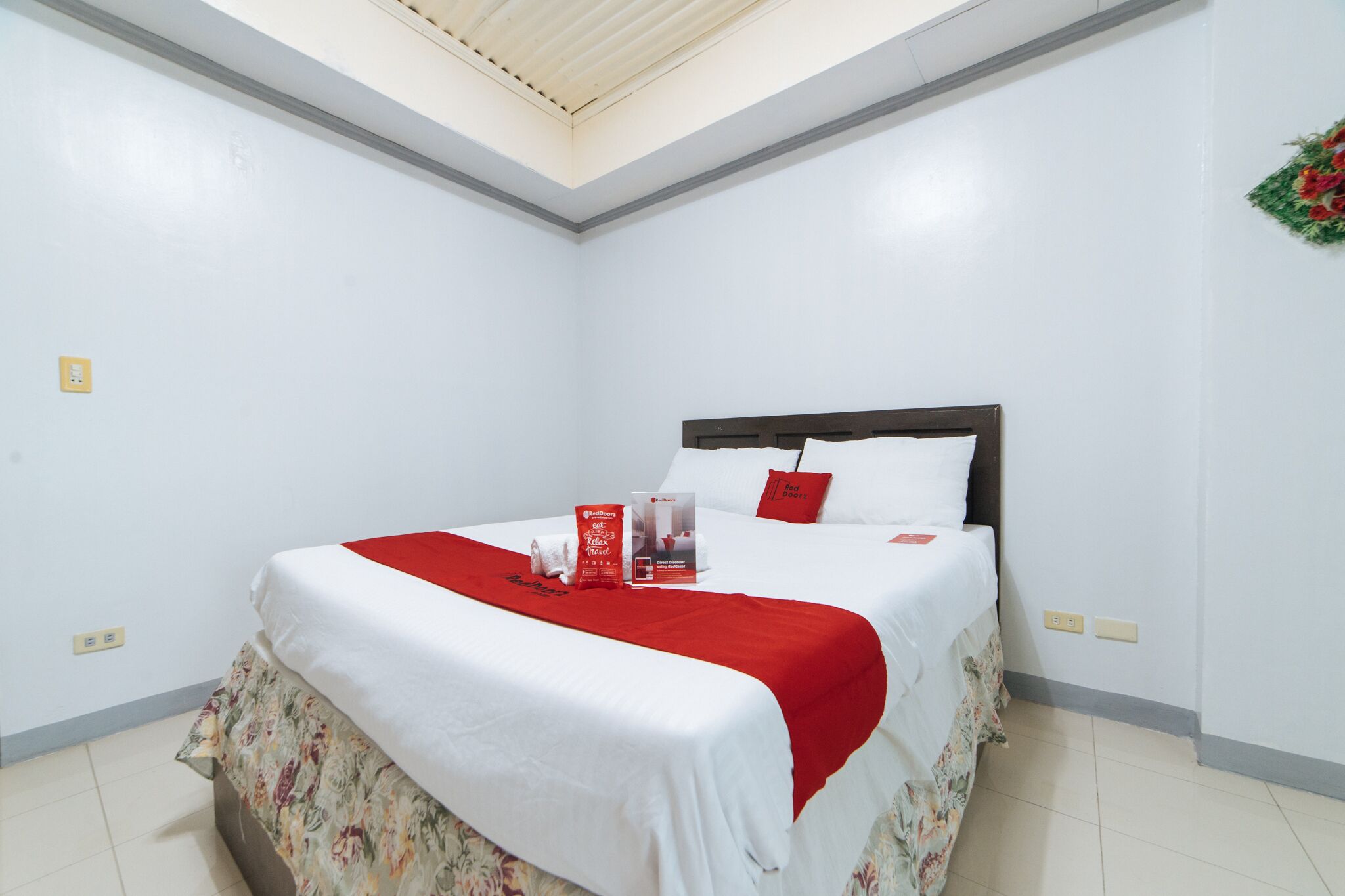 Reddoorz Plus @ Subic 2N2 Beach Resort