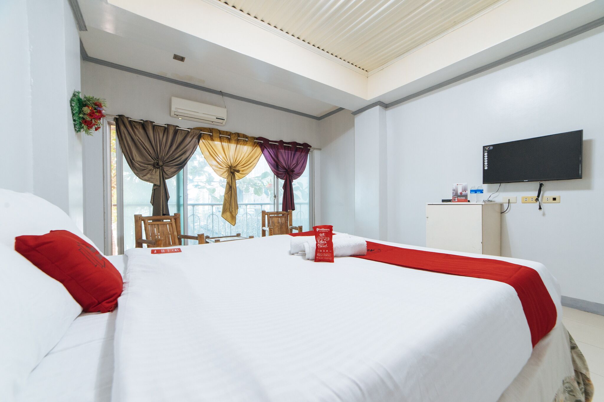 Reddoorz Plus @ Subic 2N2 Beach Resort