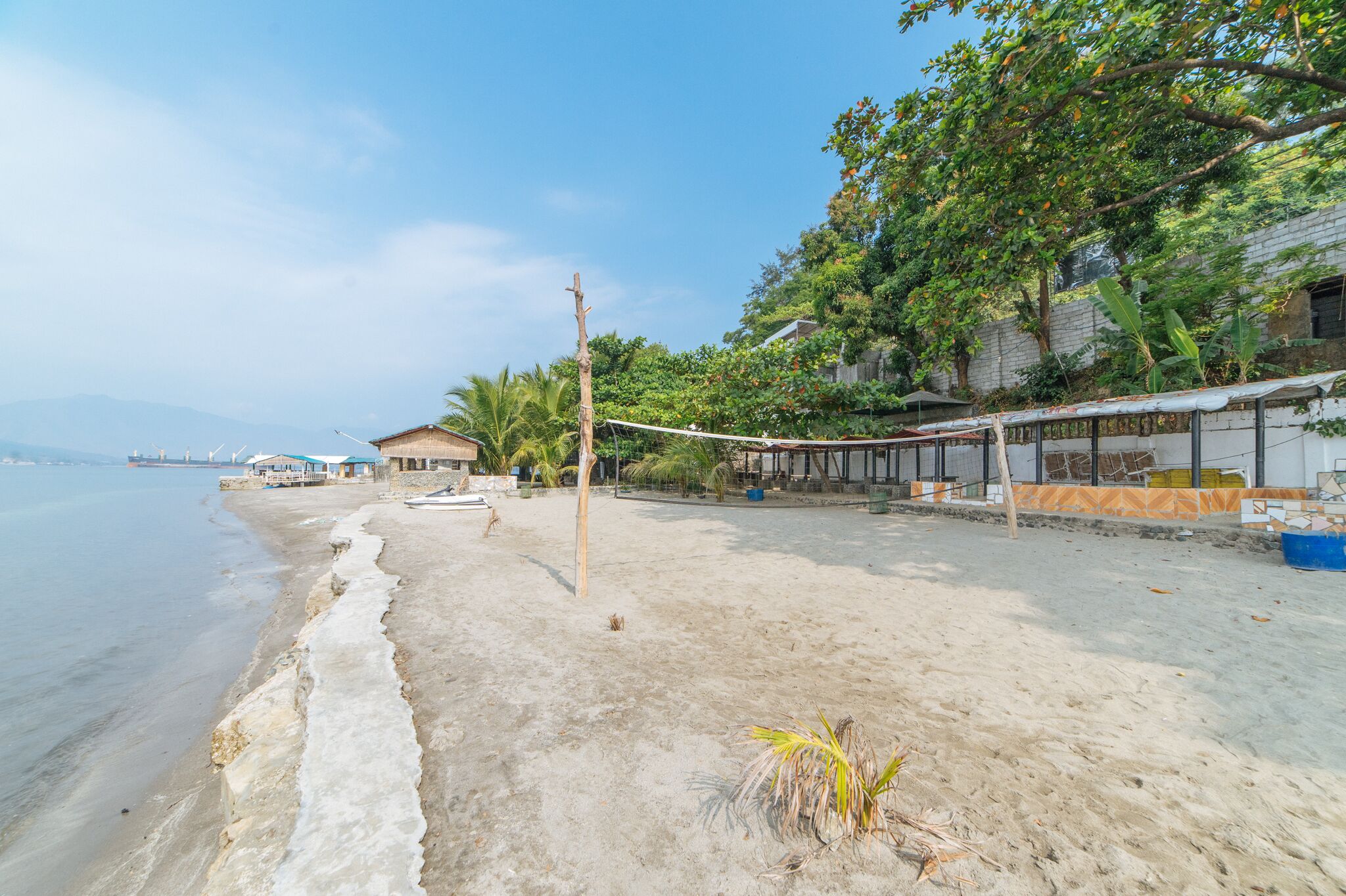 Reddoorz Plus @ Subic 2N2 Beach Resort