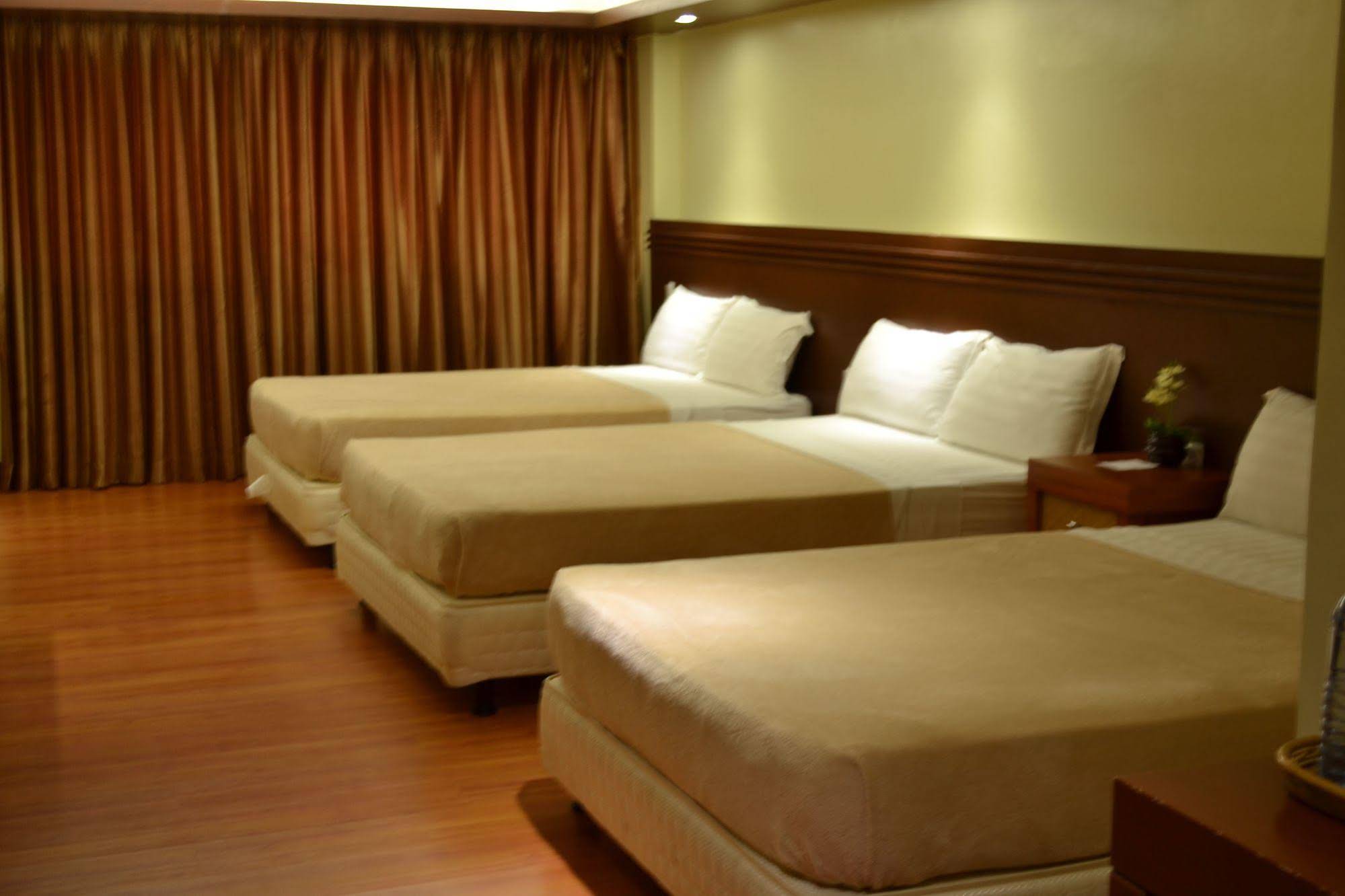 Subic Grand Harbour Hotel