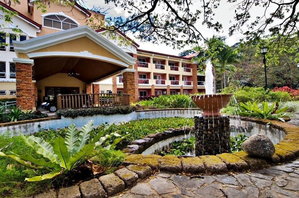 Subic Holiday Villas