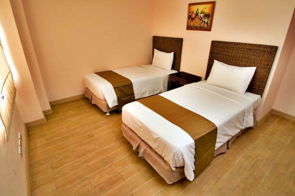 Subic Holiday Villas