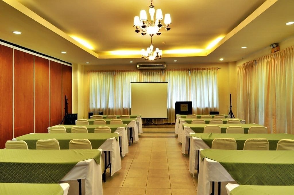Subic Holiday Villas
