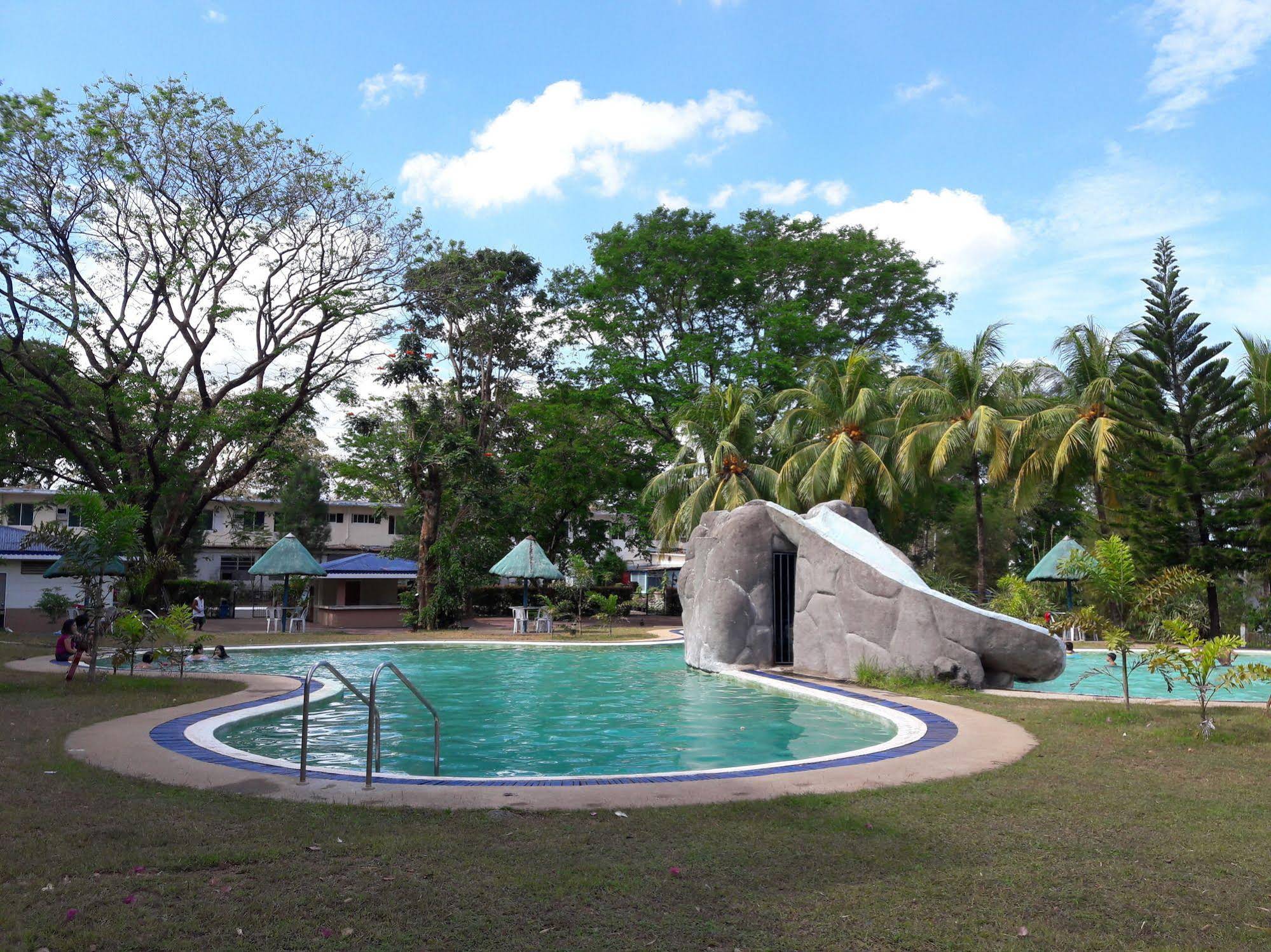 Zoobic Lodge