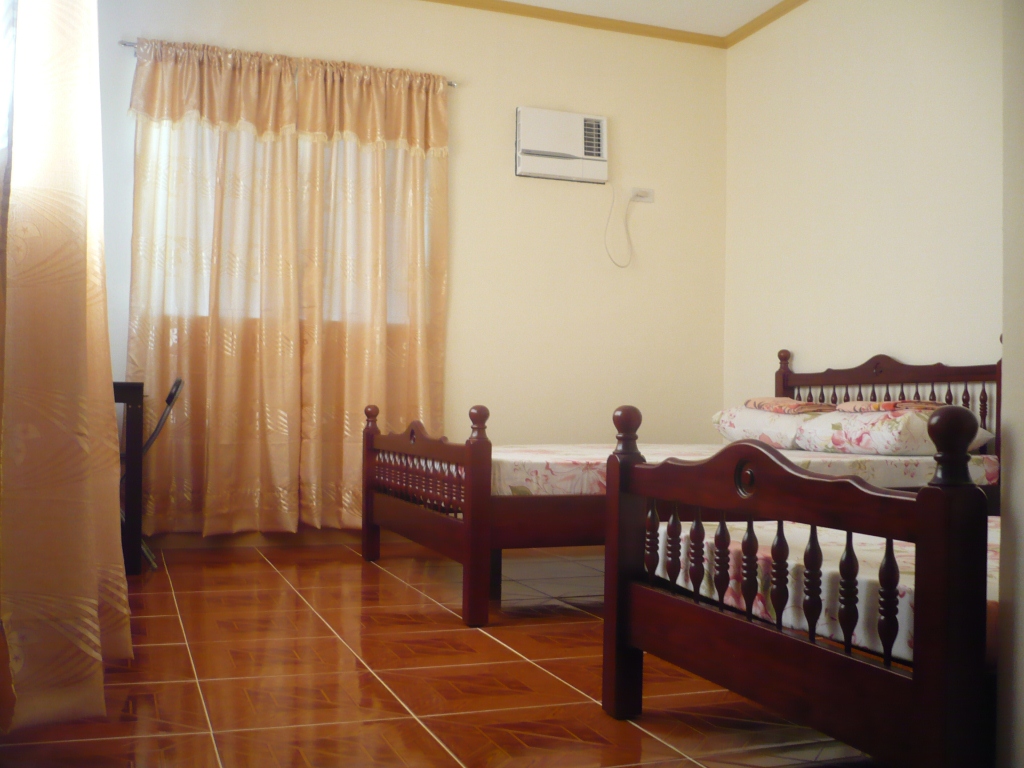 Oslob Malonzo Pension House