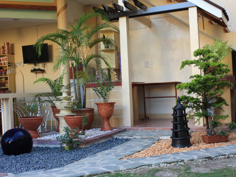 Oslob Malonzo Pension House