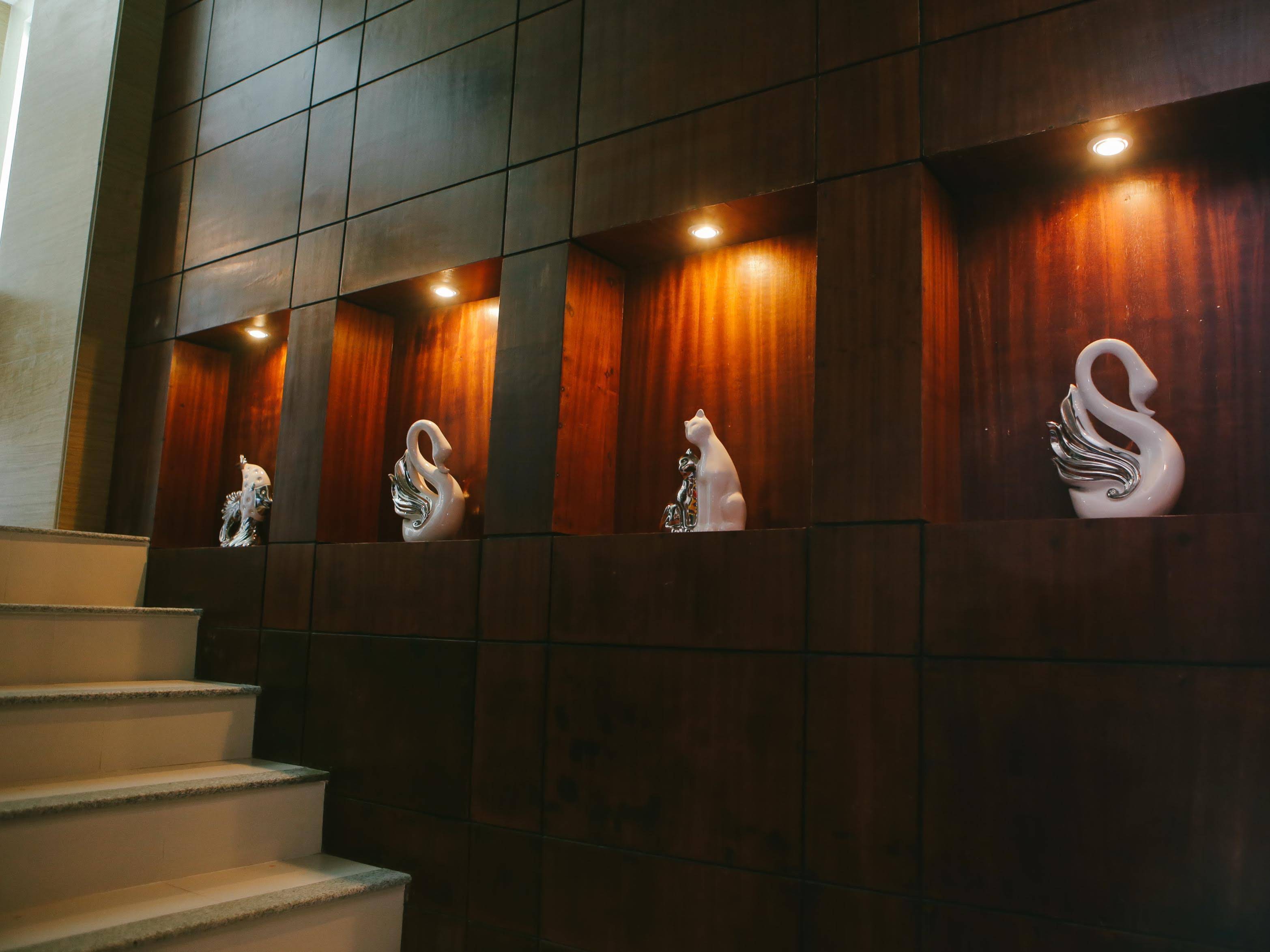 Ey Miner Suites Borromeo Branch
