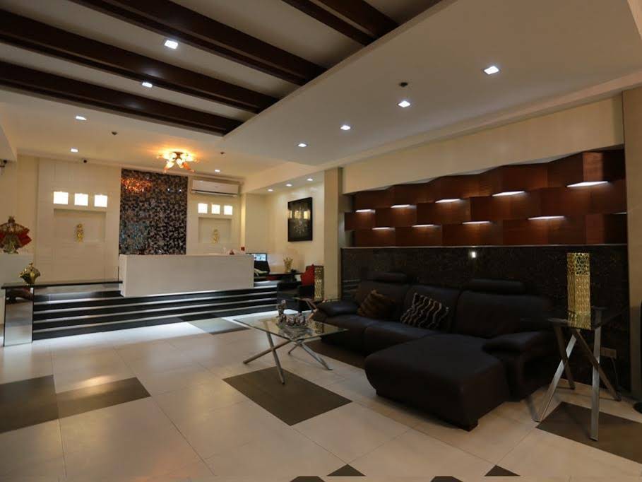 Ey Miner Suites Borromeo Branch