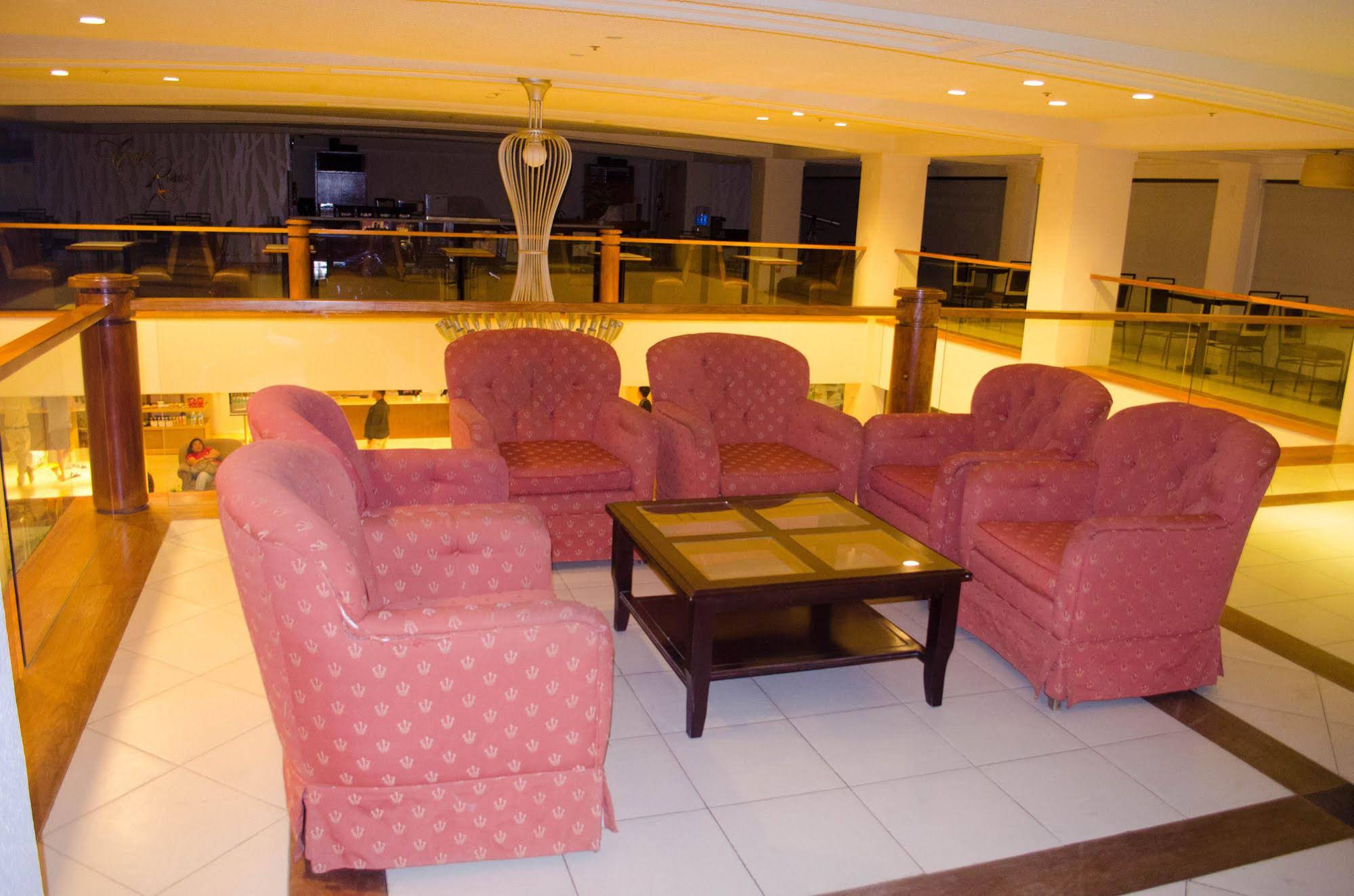 Hotel Tavern