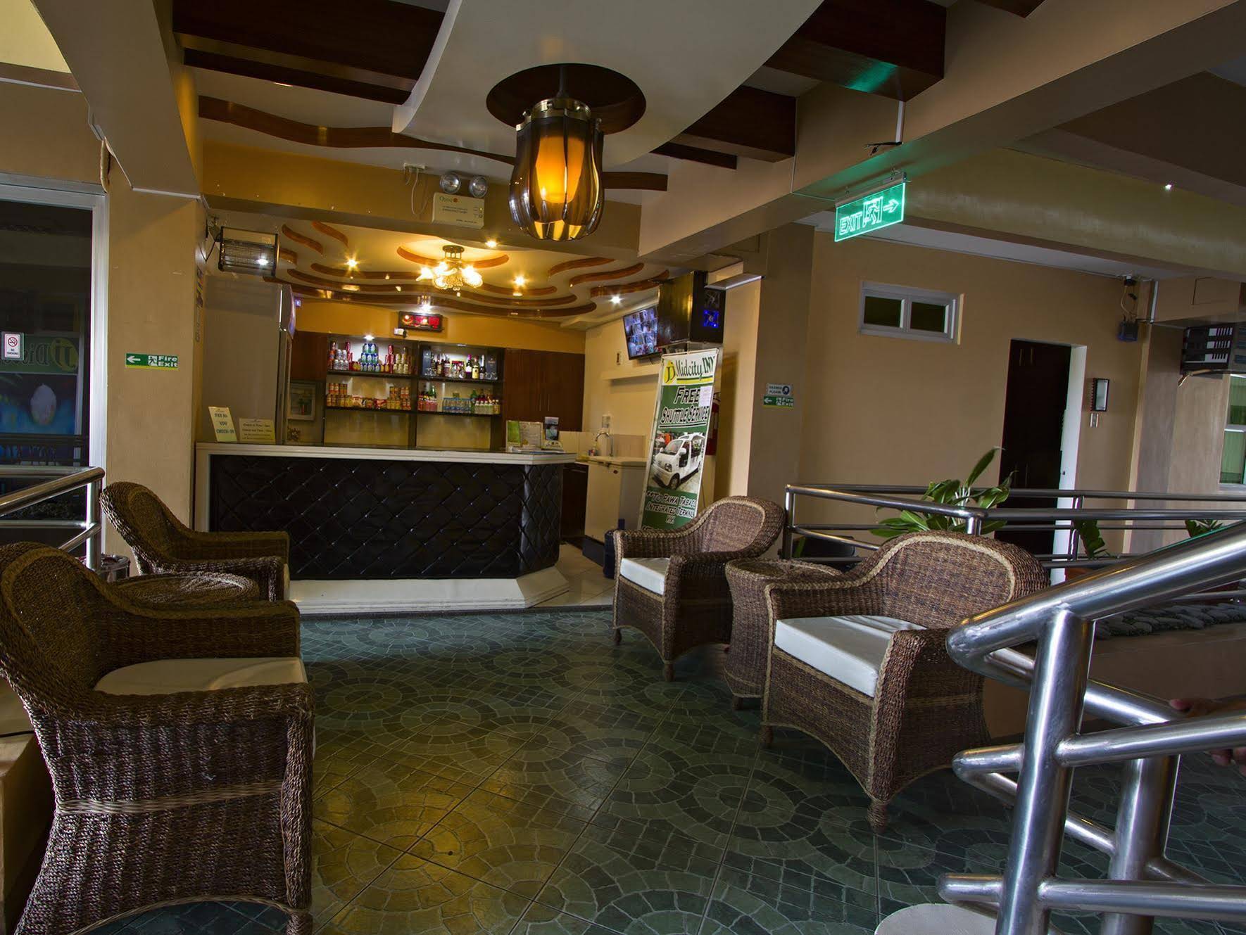 JJ Midcity Inn