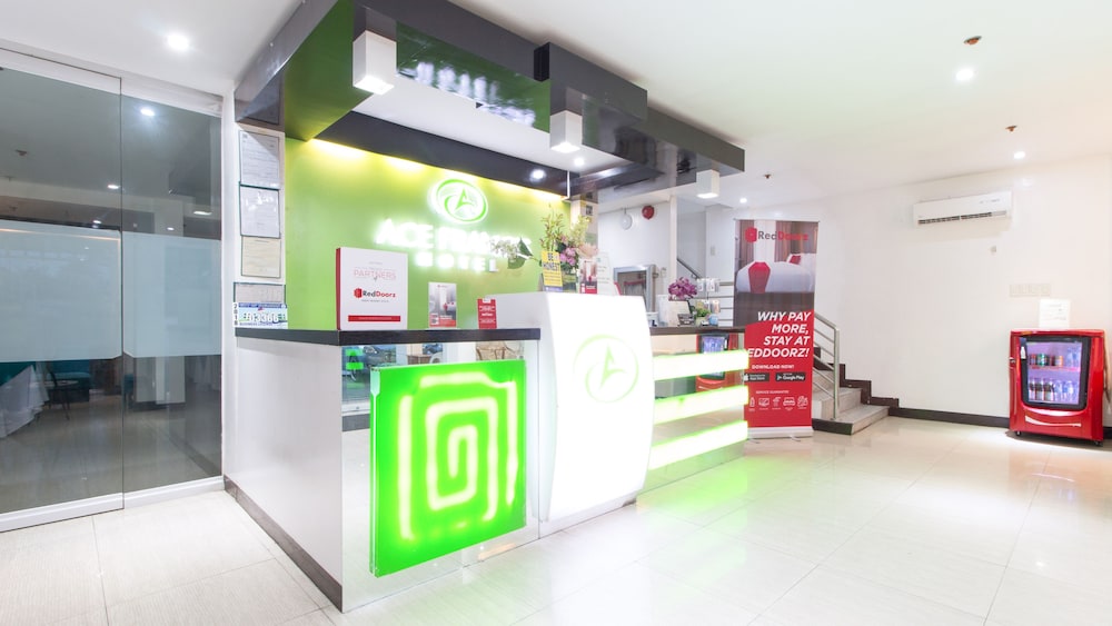 Ace Francis Hotel by RedDoorz